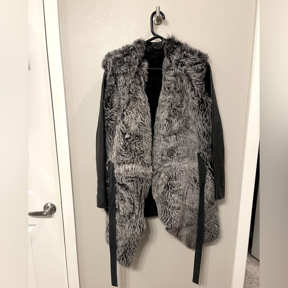 AMINAKA WILMONT
Shearling Front Fur Coat
Size Large